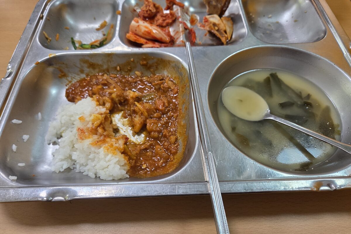 마운자로 18일차 점심 식사 후 밥을 남긴 식판