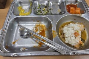 마운자로 19일차 점심 식사 후 밥을 남긴 식판 썸네일