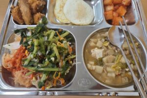 마운자로 26일차 점심 열무비빔밥과 강된장찌개 급식 썸네일