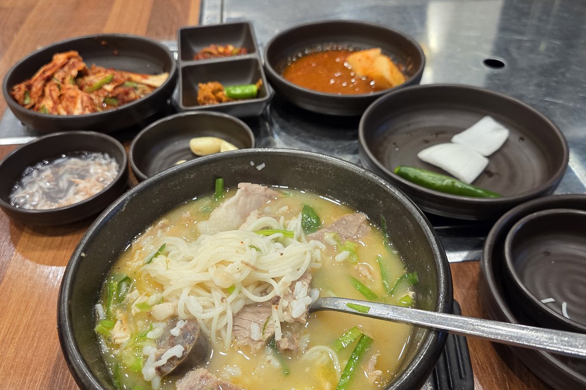 마운자로 42일차 저녁 순대국밥과 반찬