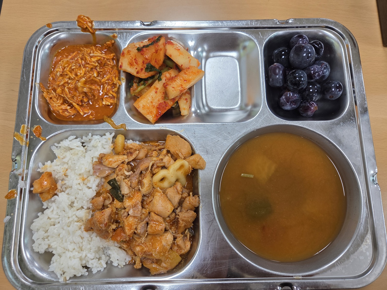마운자로 61일차 점심 회사 구내식당 쌀보리밥 마라로제찜닭 동태매운탕