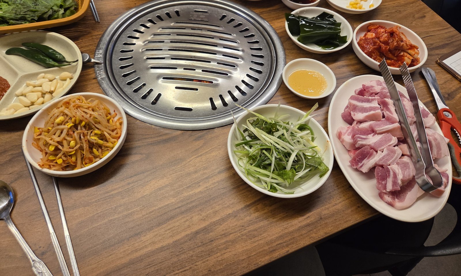 마운자로 7.5mg 증량 전날 저녁으로 먹은 삼겹살 구이 상차림