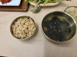 마운자로 15주차 회식 한정식 놋그릇 잡곡밥과 미역국